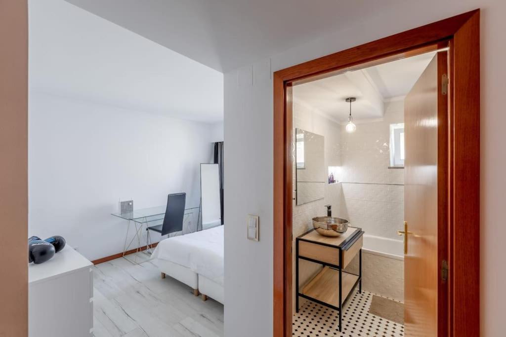 Spacious 3-Bedroom Condo In Lissabon Exterior foto